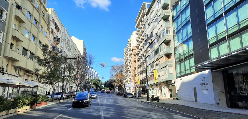 Apartamento (T1) - (c/60,00m²) - São Mamede / Lisboa
