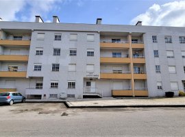 ½ Apartamento (T3) c/ garagem - (c/87,76m²) - S. João da Madeira / Aveiro